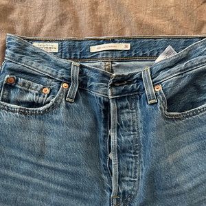 Levi’s Ribcage Straight Jean size 26